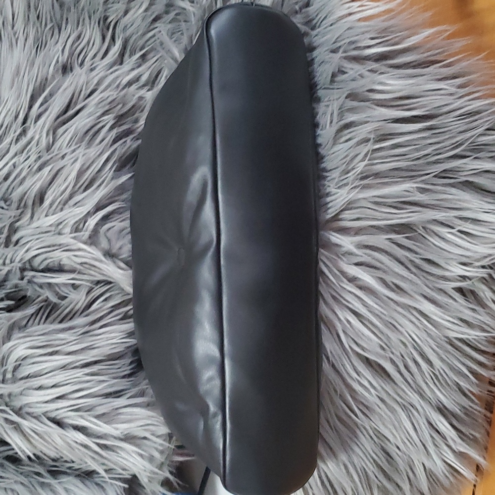 Black bag with chain handle - image 6